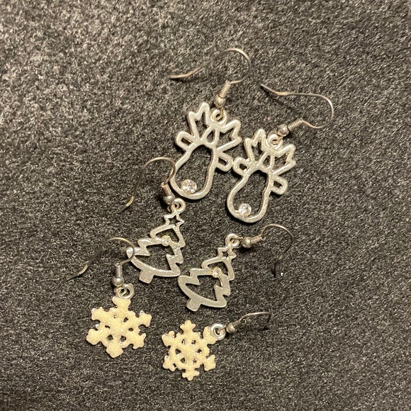 Holiday Earring Set - Picture 3 of 7